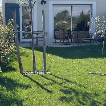 Holiday home Le Clos Du Moulin 4 - Maison Entiere Jardin 3 (adults Only) *