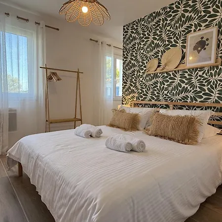 Le Clos Du Moulin 4 - Maison Entiere Jardin 3 (adults Only) Holiday home *